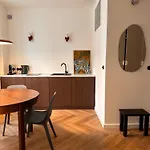Apartament Przy Lazienkach Krolewskich