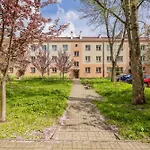 Spacious Apartment For 6 People Near The Old Town By Noclegi Renters