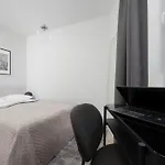 Minimalist Studio Near Rondo Daszynskiego By Noclegi Renters