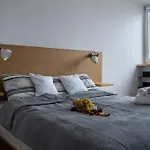 Oomph Warsaw Central Elegant Apartment