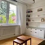 Chic Apartment In Vibrant Area - National Stadium - Saska Kepa