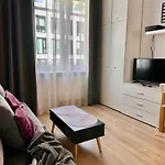 Nice Place 2 Rooms Apartment