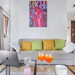 Lumina Apartment With Parking Near Muzeum Powstania