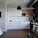 Apartament Wiejska 9