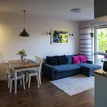 Rodzinny Relaks Z Ogrodem I Garazem