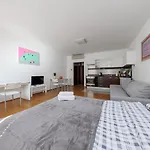 Apartment Near The Us Embassy