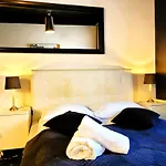 Chmielna Guest House