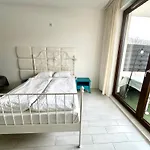 Wilanow Smart Apartment