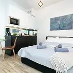Chlodna 22A - Duzy Taras - Large Terrace - Bezplatny Parking - Free Parking - Better Rental