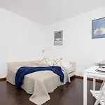 Cozy Old Town Apartment