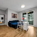Sluzewiec Apartment - Balcony, Bus & Train Nearby - By Rentujemy