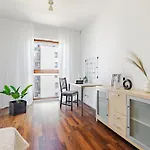 Superapart Powstancow Slaskich 89B