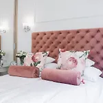 Warsaw Seasons By Alluxe Boutique Apartments