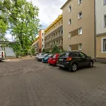 70M2 Warsaw Wola Apartment - Top Location, 2 Bedrooms, 1St Floor - By Rentujemy