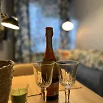 Apartment Metro Slodowiec Free Parking