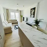 Wola Tower Residence Kasprzaka 29