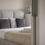 Chmielna Downtown Apartment
