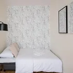 Metro Stoklosy Comfort Studio