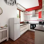 Wola Anielewicza Homely Apartment