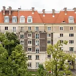 Plac Zbawiciela Comfy Studio