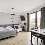 Labo Apartment Brylowska By Expo XXI