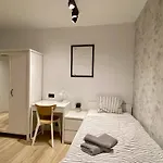 Nice To Host You - Old Town Apartment