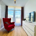 Nice To Host You - Old Town Apartment