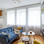 Close-Golden Apartments - City Center - Zurawia