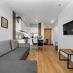 7Th Floor Warsaw Wlochy Apt - Balcony, Workspace - By Rentujemy