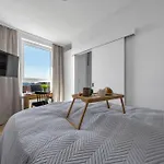 7Th Floor Warsaw Wlochy Apt - Balcony, Workspace - By Rentujemy