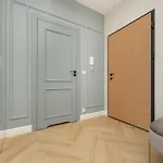 Zupnicza Elegant Apartment With Balcony Warsaw By Noclegi Renters
