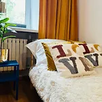 Luxury 4-Bedroom Apartment In Centre - Self-Check In & Fast Wifi