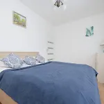 Klimatyzowany Apartament Z Parkingiem W Stolicy By Noclegi Renters