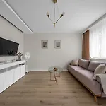 Warsaw Praga - Parking & Balcony - By Rentujemy