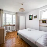 Metro Swietokrzyska City View Apartment