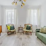 Shortstaypoland Mostowa