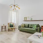 Shortstaypoland Mostowa