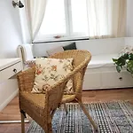 Panska 65 - Grey - Better Rental
