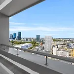 21St Floor Centrum Studio - Balcony, City View, Ac - By Rentujemy