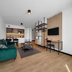 Warsaw Stadion - 50M2, Parking, City View - By Rentujemy