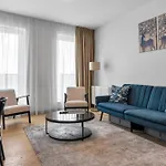 Warsaw National Stadium Apt - Parking, Workspace - By Rentujemy
