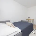 Komfortowy Apartament W Warszawie Z Dwiema Sypialniami Blisko Rzeki By Rent Like Home