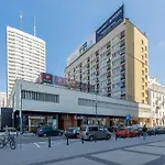 Beautiful Apartment With Balcony In Heart Of Warsaw By Noclegi Renters