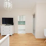 Apartment Near To Warsaw Old Town By Noclegi Renters