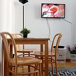 Apartamenty Dobowe W Centrum Warszawy Lok 3