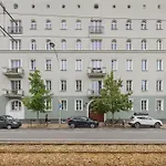 Spacious Filtry Apartment Near Pola Mokotowskie By Noclegi Renters