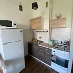 Ohmyhome - Sunny Apartment In City Center