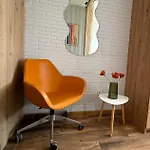 A3 - Queen Double Room - Warsaw City Haven - Two Shared Bathrooms