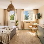 Four Seasons Old Town - Spring