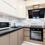 Avocado Apartment 2 Rooms In The City Center